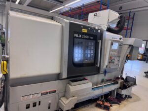 CNC Dreh-Fräszentrum NLX 2500/700