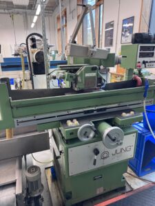Flachschleifmaschine JF 415E