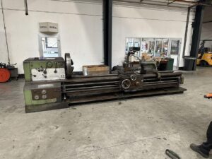Ø 750 x 3100 mmStocknummer: A.01 13940Hauptkategorie: [A] DrehmaschinenUnterkategorie: [A.01] Leitmaschinen & zugspindeldrehmaschinenMarkenname: Demoor » Fragen Sie ein individuelles Angebot
