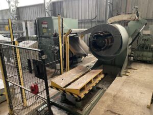 decoiler & straightener 1000 x 6 mmStocknummer: O.09 14304Hauptkategorie: [O] Abkantpressen, Walzmaschinen, Richtmaschinen, Lasermaschinen und Brennschneidmaschinen, Stanzmaschinen & ProfilierungsanlagenUnterkategorie: [O.09] Richtmaschinen fur aufwickelhaspelnMarkenname: Dimeco » Fragen Sie ein individuelles Angebot