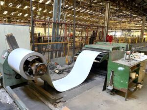 rollforming line 1250 x 1 mmStocknummer: O.27 14281Hauptkategorie: [O] Abkantpressen, Walzmaschinen, Richtmaschinen, Lasermaschinen und Brennschneidmaschinen, Stanzmaschinen & ProfilierungsanlagenUnterkategorie: [O.27] Abwickel- + / oder ProfielstrassenMarkenname: Dimeco » Fragen Sie ein individuelles Angebot