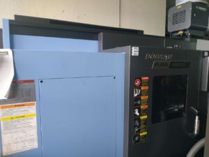 VERKAUFT – Puma 2600 SY II | 6-Achsen CNC-Drehmaschine | Y-Achse | Gegenspindel | Siemens 828D | HALTER Roboter