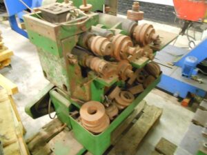 For making bicycle wheelsStocknummer: O.27 1711Hauptkategorie: [O] Abkantpressen, Walzmaschinen, Richtmaschinen, Lasermaschinen und Brennschneidmaschinen, Stanzmaschinen & ProfilierungsanlagenUnterkategorie: [O.27] Abwickel- + / oder ProfielstrassenMarkenname: Dreistern » Fragen Sie ein individuelles Angebot