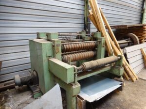 straightening corrugated platesStocknummer: O.27 8944Hauptkategorie: [O] Abkantpressen, Walzmaschinen, Richtmaschinen, Lasermaschinen und Brennschneidmaschinen, Stanzmaschinen & ProfilierungsanlagenUnterkategorie: [O.27] Abwickel- + / oder ProfielstrassenMarkenname: Eichener » Fragen Sie ein individuelles Angebot