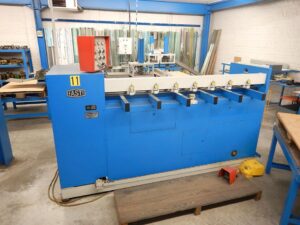 Reflector Slip Bending Roll CNCStocknummer: O.06 11087Hauptkategorie: [O] Abkantpressen, Walzmaschinen, Richtmaschinen, Lasermaschinen und Brennschneidmaschinen, Stanzmaschinen & ProfilierungsanlagenUnterkategorie: [O.06] RundbiegemaschinenMarkenname: Fasti Schröder » Fragen Sie ein individuelles Angebot