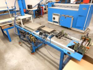 Decoiling & punching lineStocknummer: O.27 11104Hauptkategorie: [O] Abkantpressen, Walzmaschinen, Richtmaschinen, Lasermaschinen und Brennschneidmaschinen, Stanzmaschinen & ProfilierungsanlagenUnterkategorie: [O.27] Abwickel- + / oder ProfielstrassenMarkenname: Festo » Fragen Sie ein individuelles Angebot