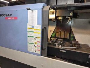 Doosan – DNM 500 – CNC Vertikales Bearbeitungszentrum – 2008