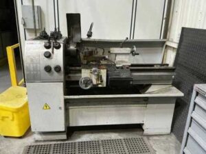 Mat-20D Universaldrehmaschine