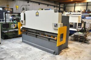 ERMS 320 ton x 4300 mm CNCStocknummer: O.01 10385Hauptkategorie: [O] Abkantpressen, Walzmaschinen, Richtmaschinen, Lasermaschinen und Brennschneidmaschinen, Stanzmaschinen & ProfilierungsanlagenUnterkategorie: [O.01] Hydraulische AbkantpressenMarkenname: Haco » Fragen Sie ein individuelles Angebot