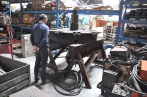heavy duty tube end formingStocknummer: S.06 10742Hauptkategorie: [S] Hammer & Profiel-walzmaschinen, Randelmaschinen & BoerdelmaschinenUnterkategorie: [S.06] Vertikale profielmaschinen, ringwalzmaschinen, Boerdelmachinen & RandelmaschinenMarkenname: Haeusler » Fragen Sie ein individuelles Angebot