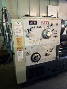 SDM 800/3000 – Schwerdrehmaschine – Ø 800 mm – 3000 mm Spitzweite