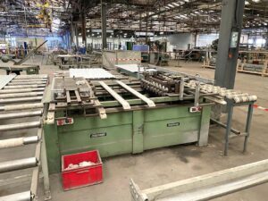 2 machines with 4 toolsetsStocknummer: O.27 15504Hauptkategorie: [O] Abkantpressen, Walzmaschinen, Richtmaschinen, Lasermaschinen und Brennschneidmaschinen, Stanzmaschinen & ProfilierungsanlagenUnterkategorie: [O.27] Abwickel- + / oder ProfielstrassenMarkenname: Lockformer » Fragen Sie ein individuelles Angebot