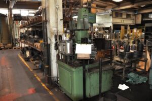 Omera - Ø 400 mmStocknummer: S.05 6535Hauptkategorie: [S] Hammer & Profiel-walzmaschinen, Randelmaschinen & BoerdelmaschinenUnterkategorie: [S.05] Hor+Vert profilmaschinen, ringwalzmaschinen & Boerdelmaschinen & RandelmaschinenMarkenname: MBM-AVM » Fragen Sie ein individuelles Angebot