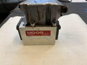 D631-337C servo control valveStocknummer: ZZ.49 15448Hauptkategorie: [ZZ] Elektronische TeileUnterkategorie: [ZZ.49] VariousMarkenname: MOOG » Fragen Sie ein individuelles Angebot