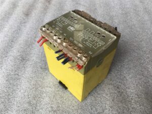 P2HZ5Stocknummer: ZZ.49 15244Hauptkategorie: [ZZ] Elektronische TeileUnterkategorie: [ZZ.49] VariousMarkenname: Pilz » Fragen Sie ein individuelles Angebot