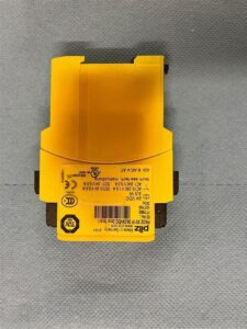Pnoz XV1P 777602Stocknummer: ZZ.49 16107Hauptkategorie: [ZZ] Elektronische TeileUnterkategorie: [ZZ.49] VariousMarkenname: Pilz » Fragen Sie ein individuelles Angebot