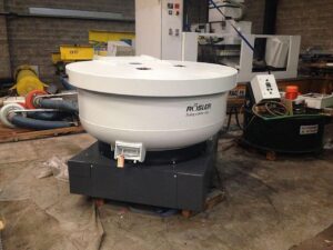 deburring Ø 2000 mmStocknummer: Y.01f 8347Hauptkategorie: [Y] Oberflachenbehandlung & Einrichtungen, Ovens + sandstrahlbearbeitungUnterkategorie: [Y.01f] Reinigung & abscheidungsgeräteMarkenname: Rosler » Fragen Sie ein individuelles Angebot