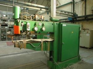 266T6Stocknummer: T.12 1829Hauptkategorie: [T] Abwickelmaschinen, Richtmaschinen, Verlashplatten & SchweissapparatenUnterkategorie: [T.12] Schweisspunktmaschinen & rolnachtschweissenMarkenname: Sciaky » Fragen Sie ein individuelles Angebot