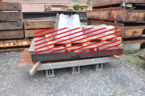 3000 x 1500 mmStocknummer: T.06 10338Hauptkategorie: [T] Abwickelmaschinen, Richtmaschinen, Verlashplatten & SchweissapparatenUnterkategorie: [T.06] Schweisstische & -plattenMarkenname: Table » Fragen Sie ein individuelles Angebot