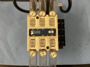 LC1 FF 43 + LA1 F 221Stocknummer: ZZ.48 15789Hauptkategorie: [ZZ] Elektronische TeileUnterkategorie: [ZZ.48] TelemecaniqueMarkenname: Telemecanique » Fragen Sie ein individuelles Angebot