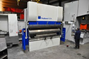 230 ton x 3050 mm CNCStocknummer: O.01 15075Hauptkategorie: [O] Abkantpressen, Walzmaschinen, Richtmaschinen, Lasermaschinen und Brennschneidmaschinen, Stanzmaschinen & ProfilierungsanlagenUnterkategorie: [O.01] Hydraulische AbkantpressenMarkenname: Trumpf trumabend » Fragen Sie ein individuelles Angebot