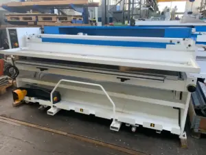 CFMT 2560 x 4,0