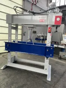 HD 180