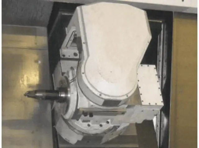B-Achse für Okuma Mac Turn 550