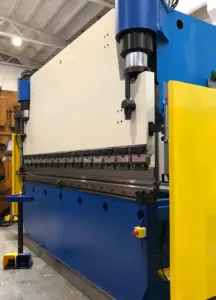 SYNCHRO 150/300 USATA 3000X150TON